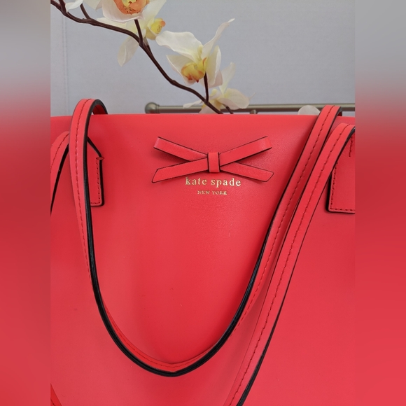 KATE SPADE GORGEOUS CORAL LARGE TOTE BAG EUC, Beautiful color! - Picture 4 of 15